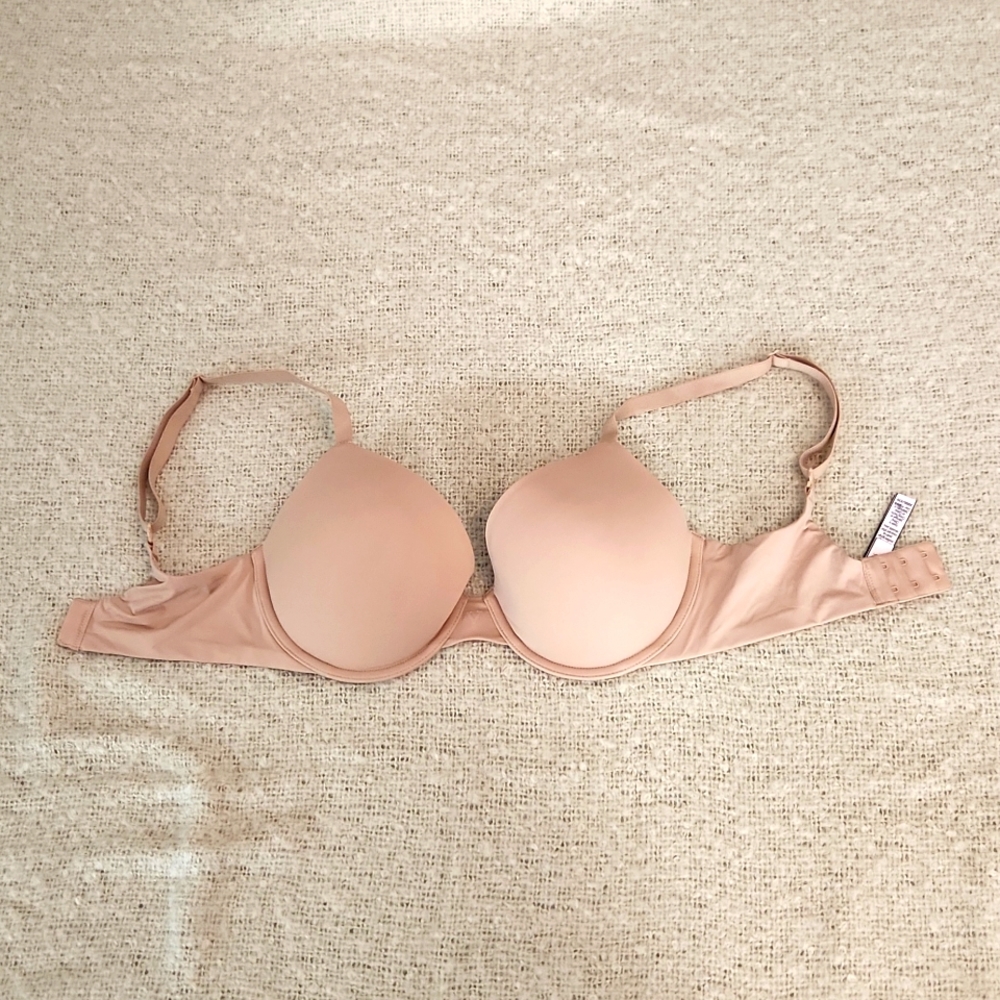 Victoria's Secret t-shirt pushup full coverage bra size 32DD
